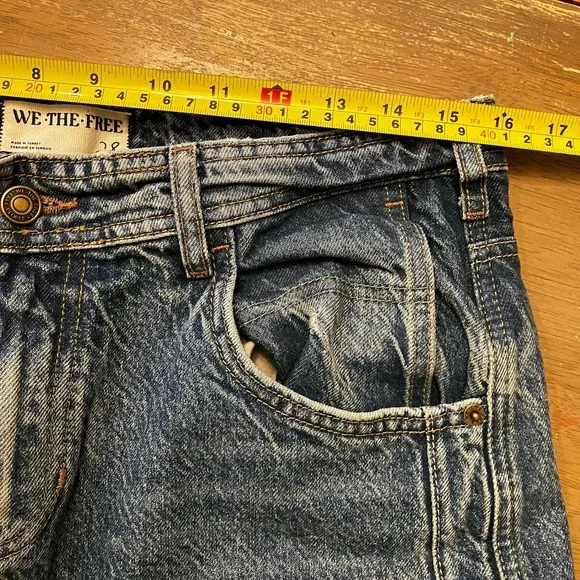We The Free Jeans Womens 28 Light Wash Loren High Rise Carpenter Barrel Utility - Picture 7 of 9